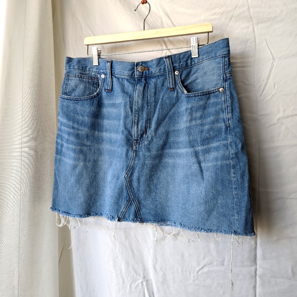 Madewell Rigid Denim A-Line Mini Skirt in Lovell Wash